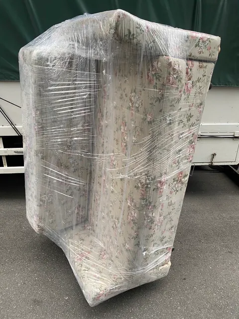 鼎遷搬家鋼琴與精緻家具搬運 1